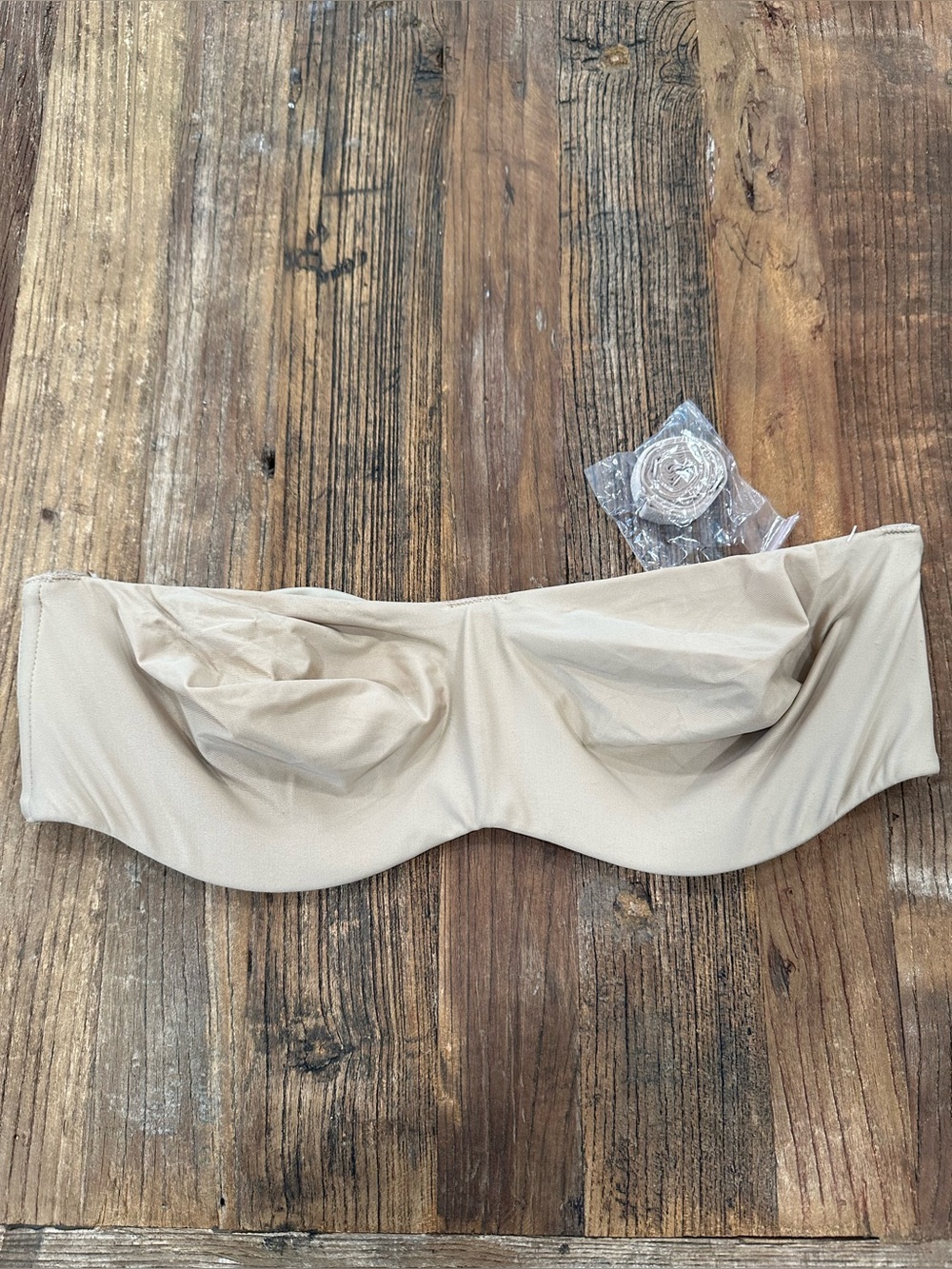 Lilyette Nude/Tan Strapless Seamless Bandeau